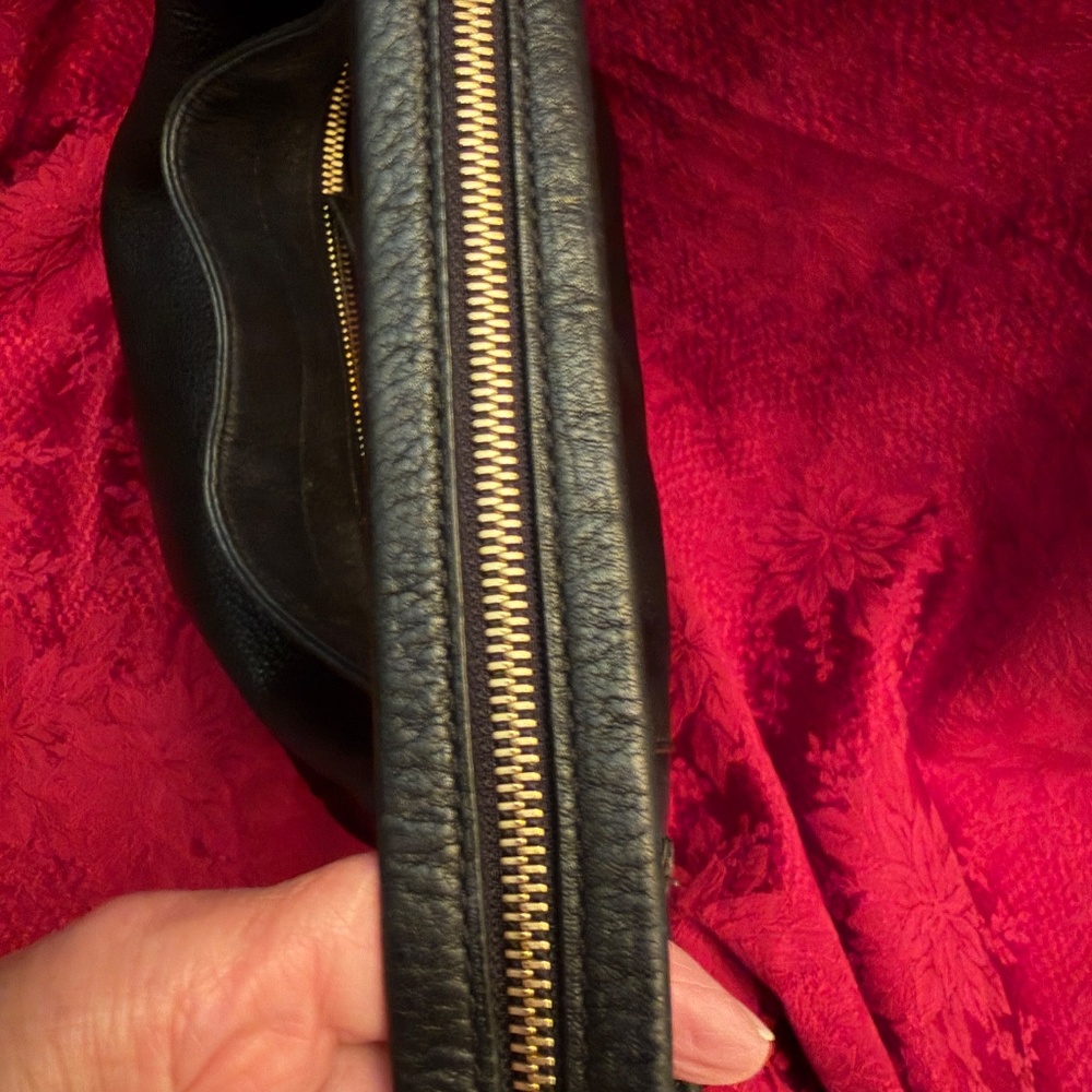 Michael Kors Julia Black Pebbled Leather Hobo Shoulder Bag - Picture 8 of 12